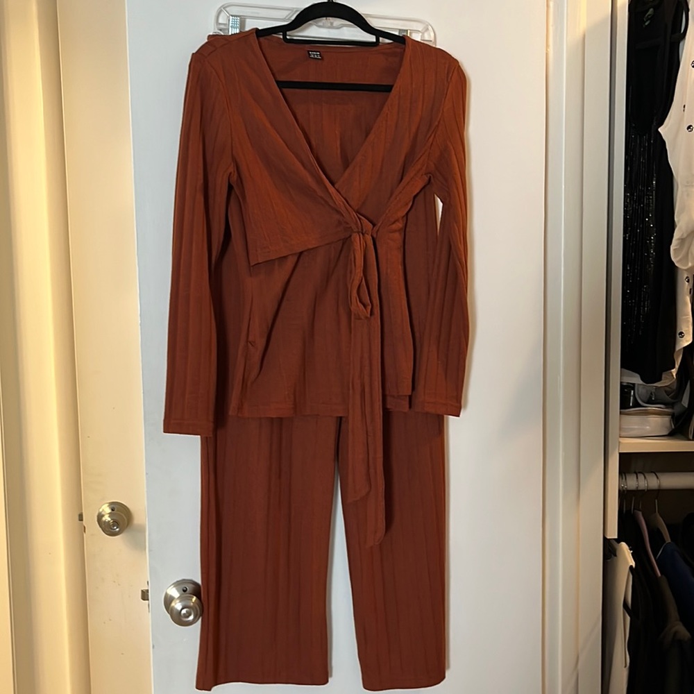 Maternity fall top and bottom
